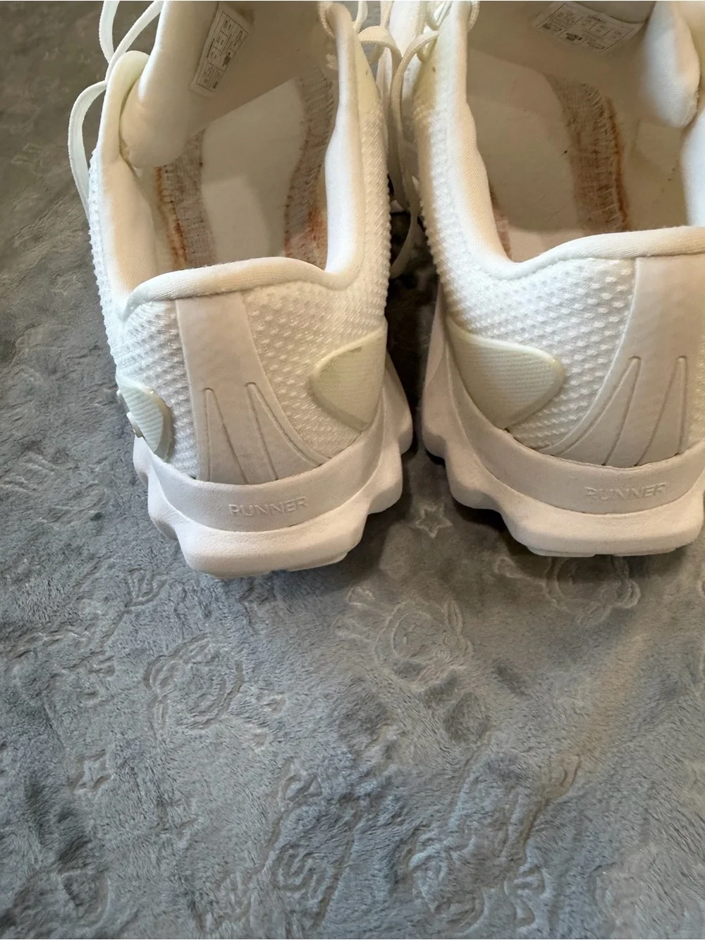ALO Yoga Men's White Mesh Athletic Sneakers